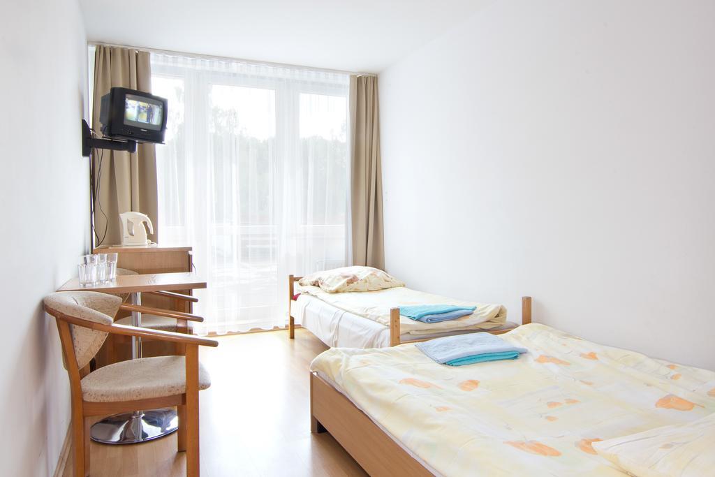 Centrum Wypoczynkowe Wiezyca Somonino Kamer foto